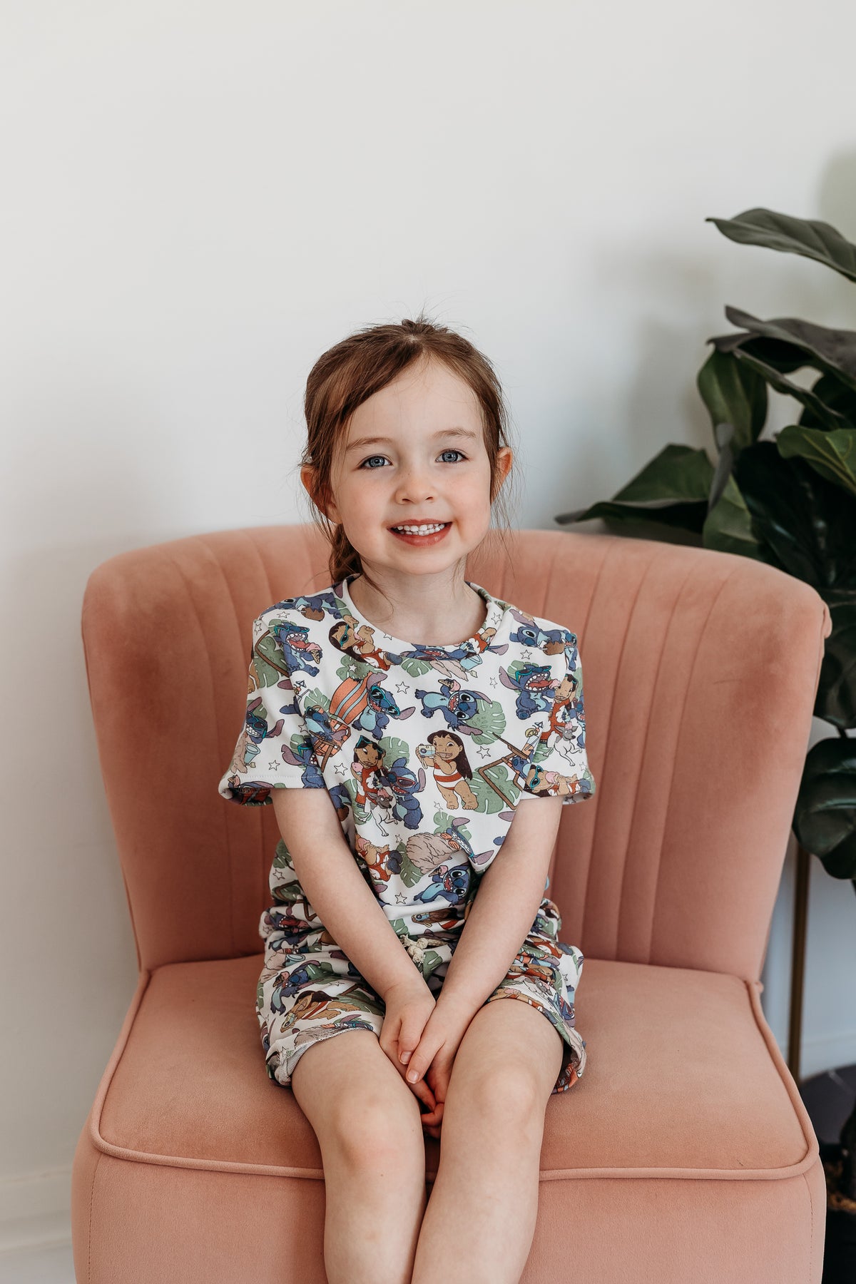 A Girl and her Alien Set