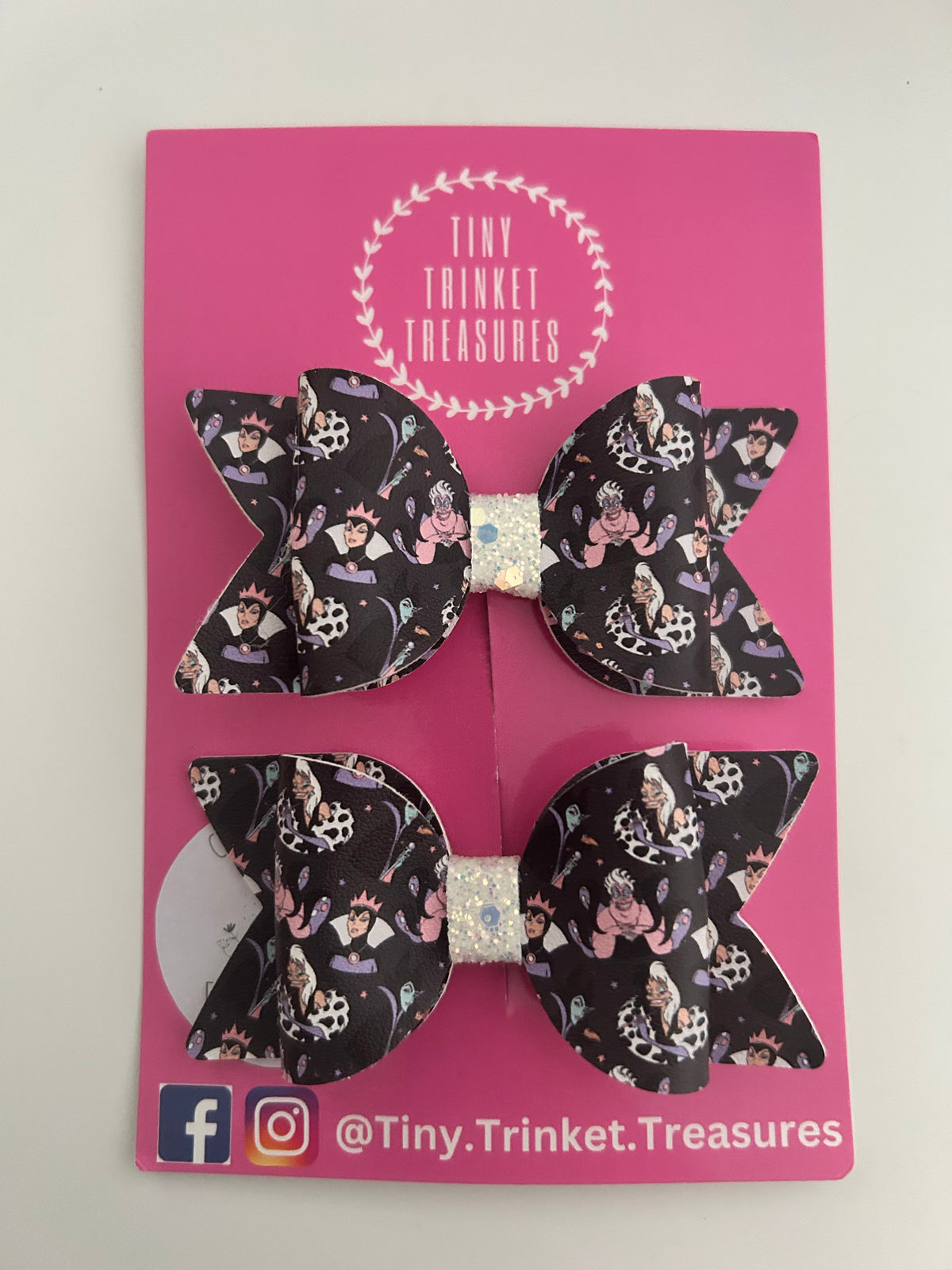 Tiny Trinket Treasures: Villains Double Bow Set