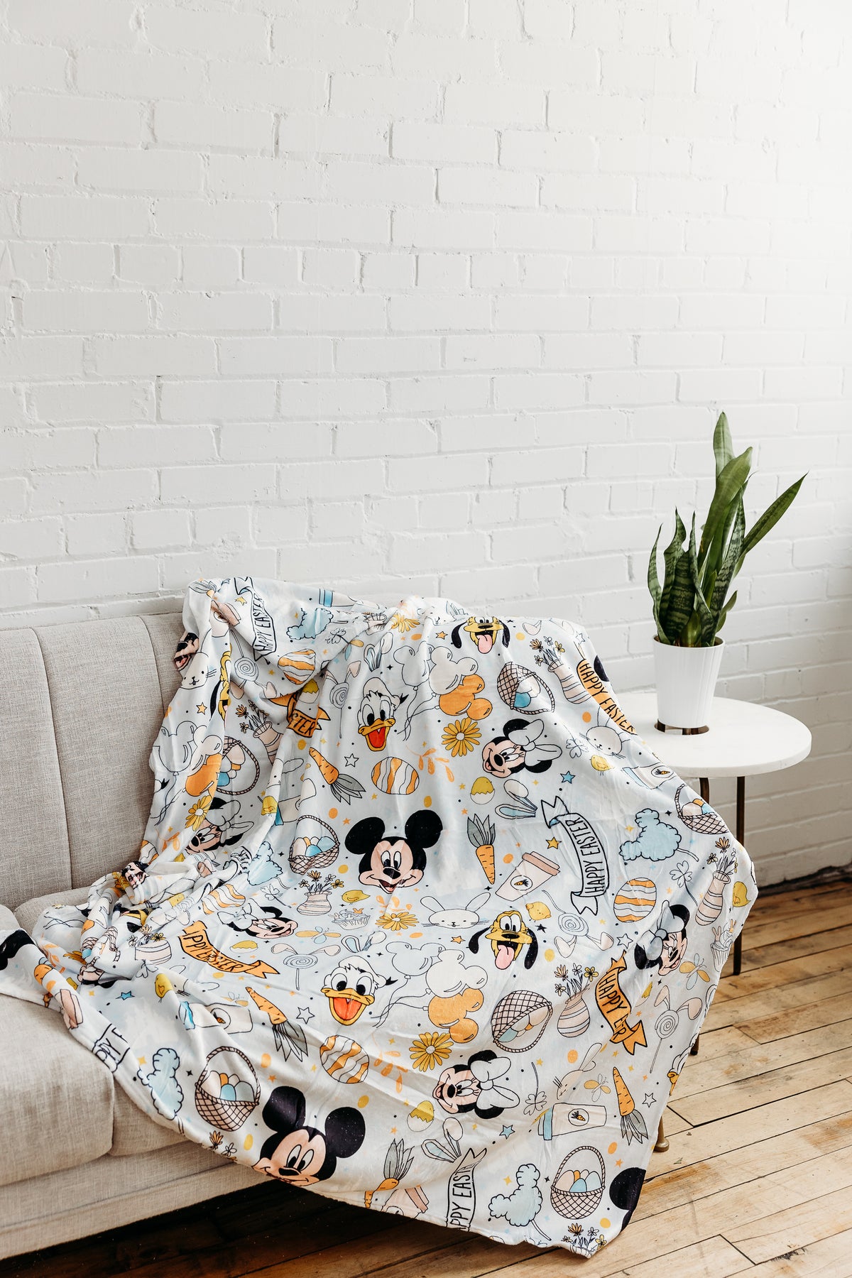 Magical Mouse Happy Easter Blanket